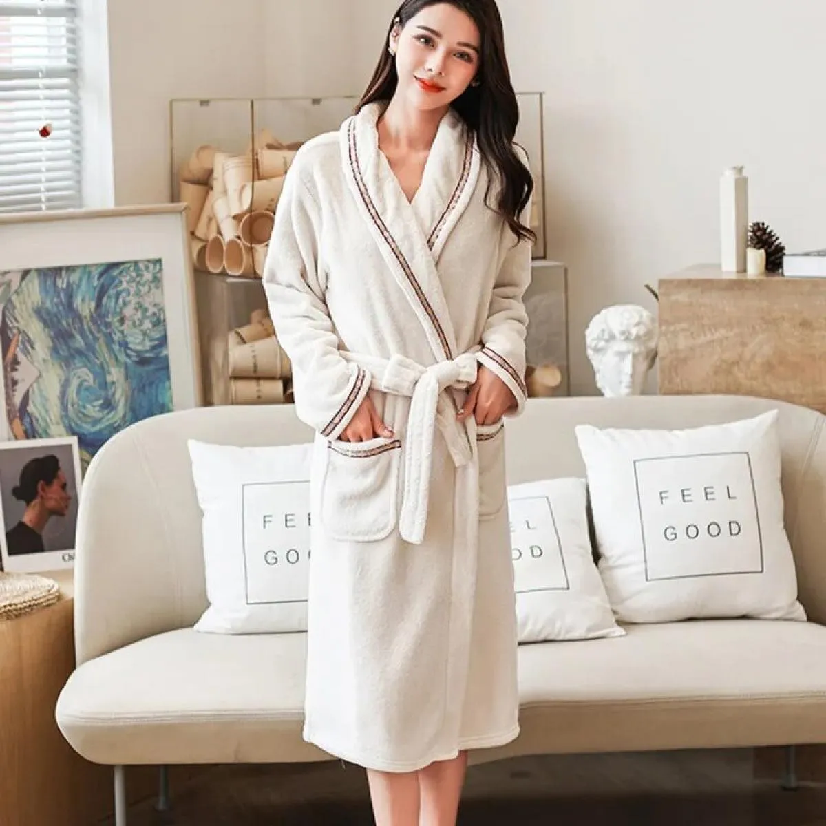 Winter flannel plush women's bathrobe sleepshirt quick dry sleepwear warm cozy night robe